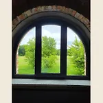 Palac I Loft * Ojrzanow