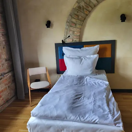 Palac I Loft * Ojrzanow