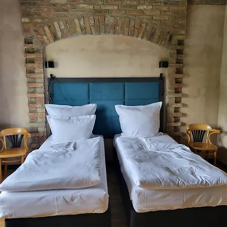 Palac I Loft * Ojrzanow
