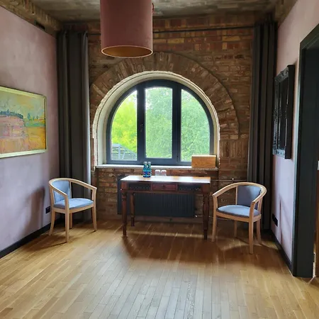 Palac I Loft Отель Ojrzanow