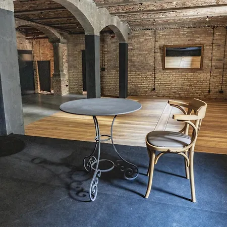 Palac I Loft * Ojrzanow